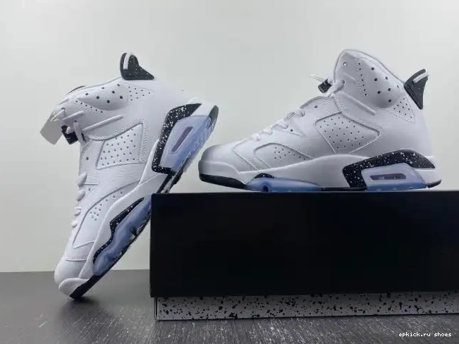 Rep Air Jordan Reverse CT8529-112 6 Oreo 0517